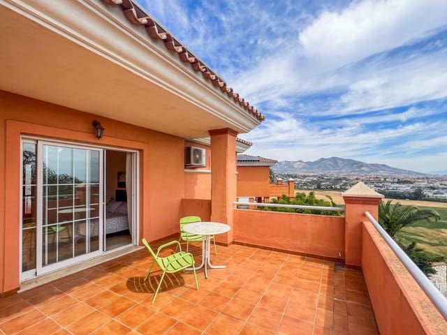 4 Zimmer Villa zu verkaufen in Mijas Costa, Mijas mit Pool Garage - 850.000 € (Ref: 7696587)