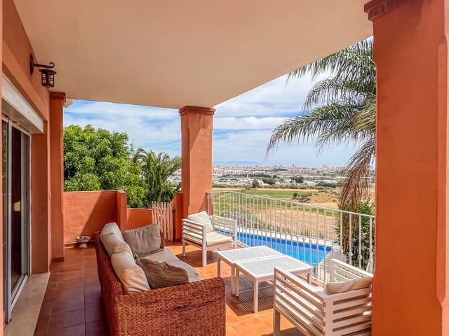 4 makuuhuone Huvila myytävänä paikassa Mijas Costa, Mijas mukana uima-altaan 
autotalli - 850 000 € (Ref: 7696587)