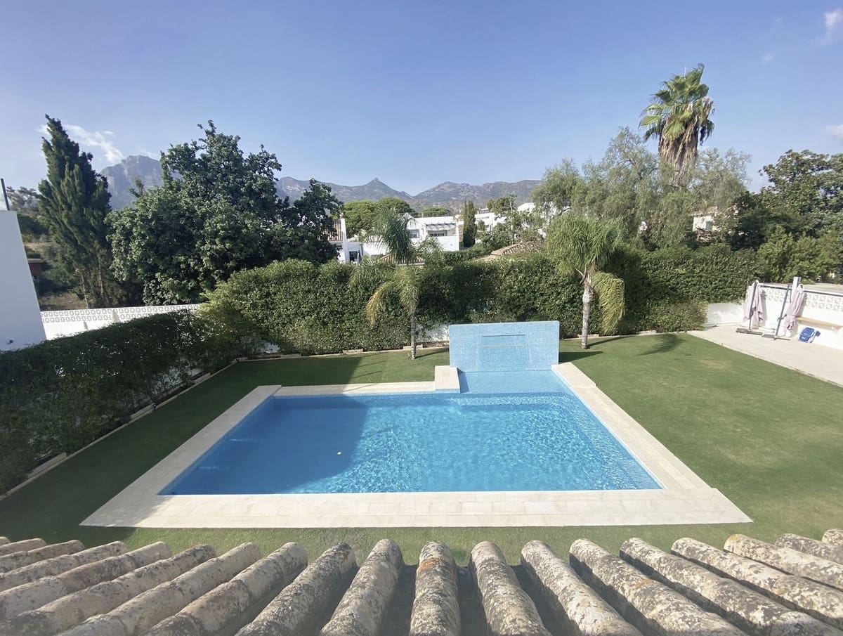 13 bedroom Villa for sale in Marbella with pool garage - € 4,400,000 (Ref: 8026721)