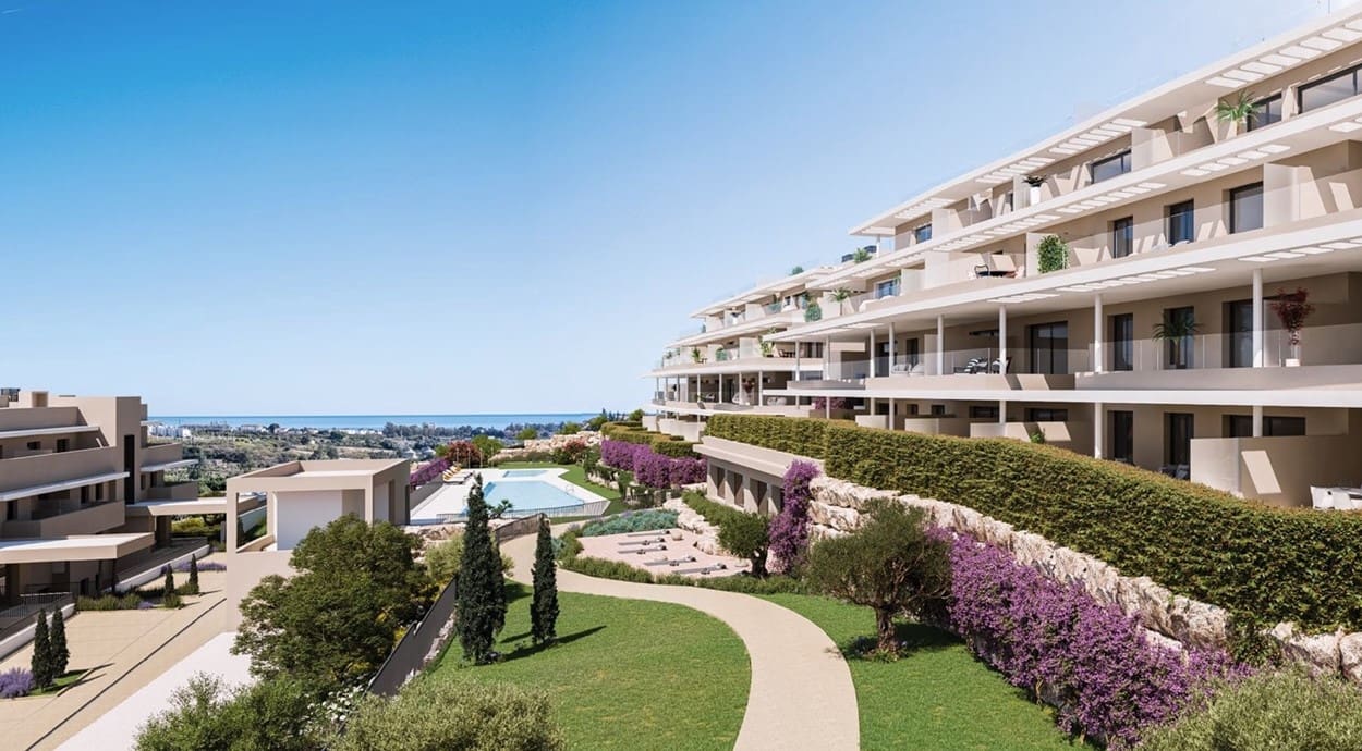 2 bedroom Apartment for sale in Estepona with pool garage - € 444,000 (Ref: 8178047)