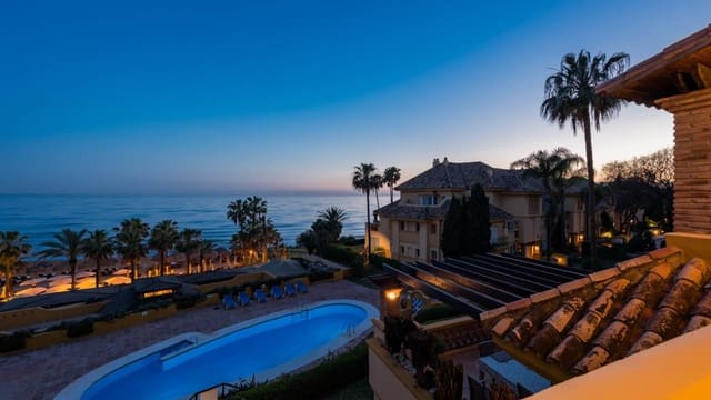 4 soveværelse Penthouse til salg i Río Real, Marbella med swimmingpool garage - € 4.995.000 (Ref: 8255915)