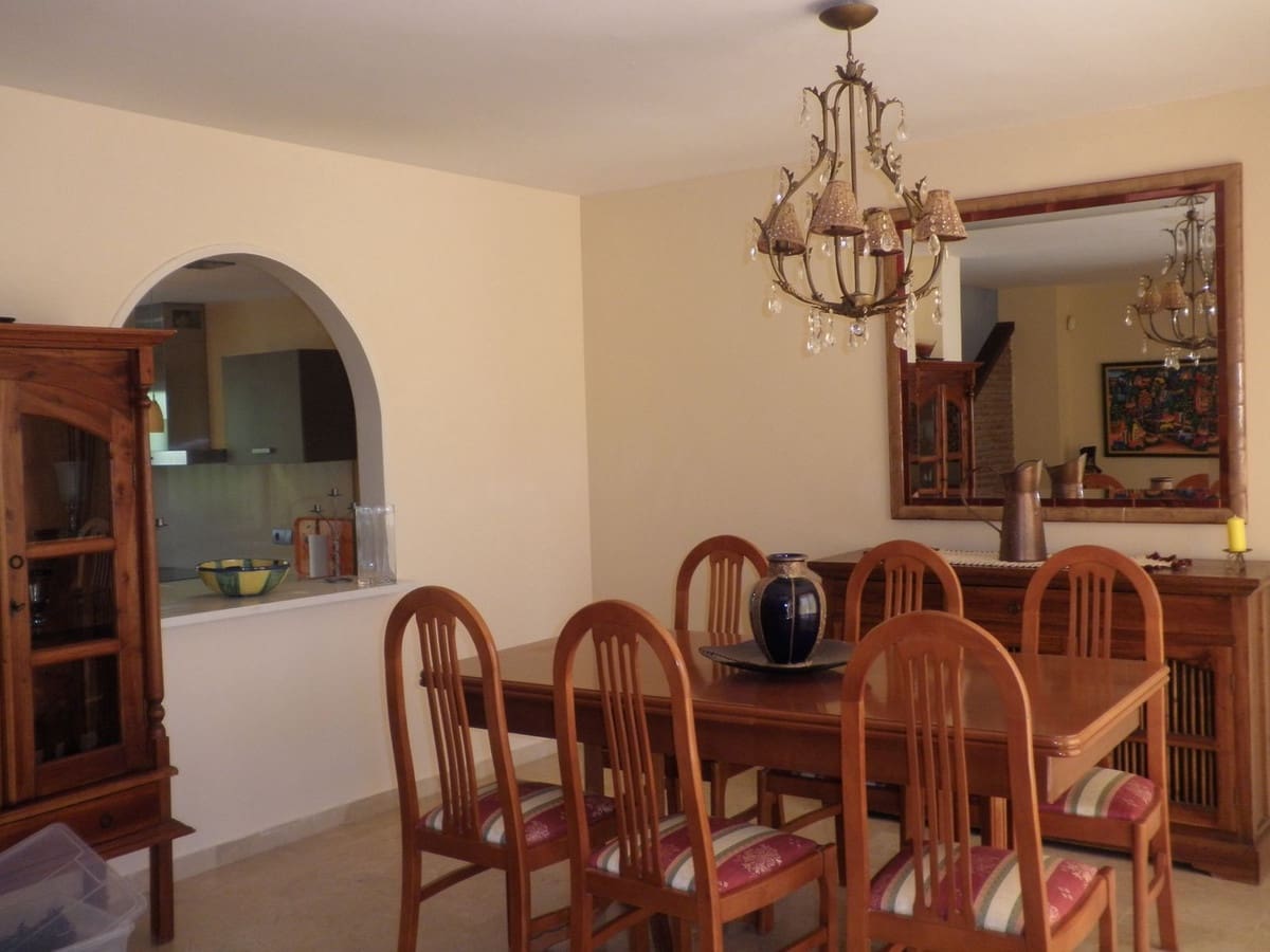 Casa de 5 habitaciones en Estepona en venta con piscina garaje - 435.000 € (Ref: 8344734)