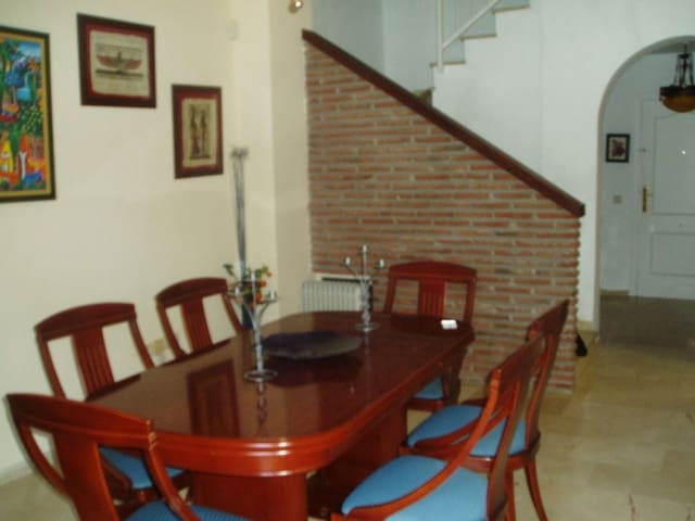 Casa de 5 habitaciones en Estepona en venta con piscina garaje - 435.000 € (Ref: 8344734)