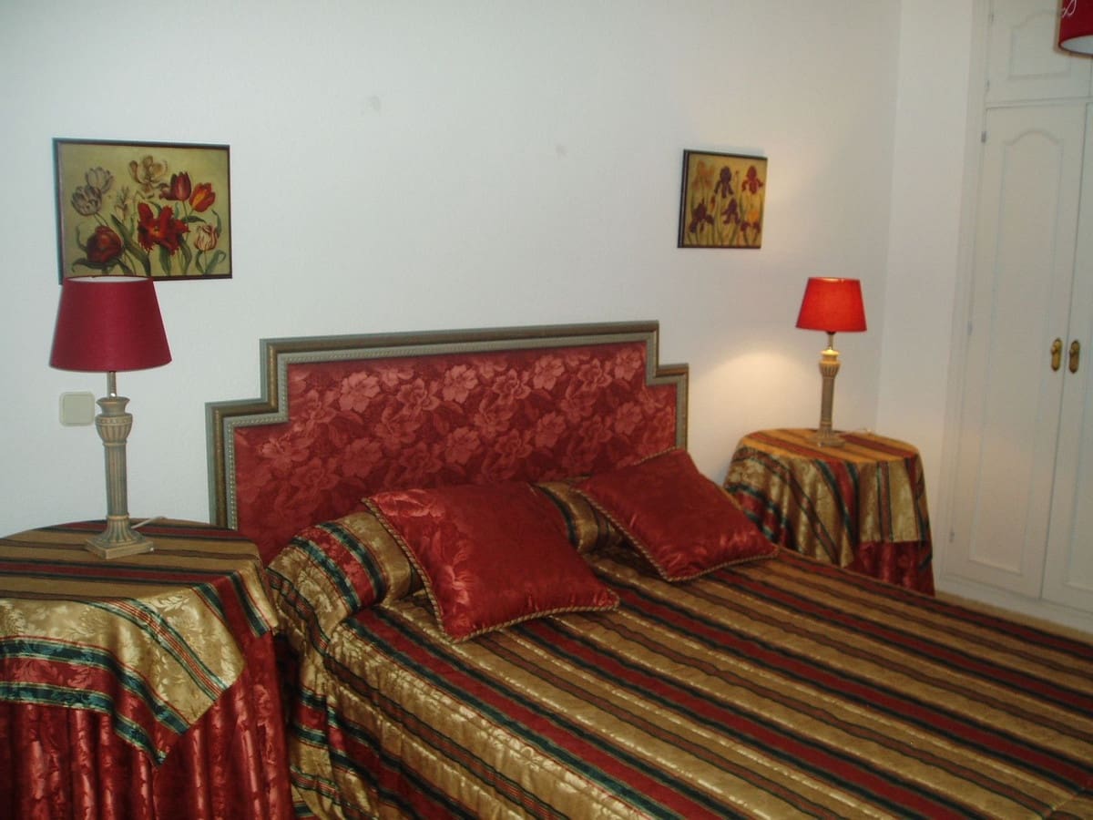 Casa de 5 habitaciones en Estepona en venta con piscina garaje - 435.000 € (Ref: 8344734)