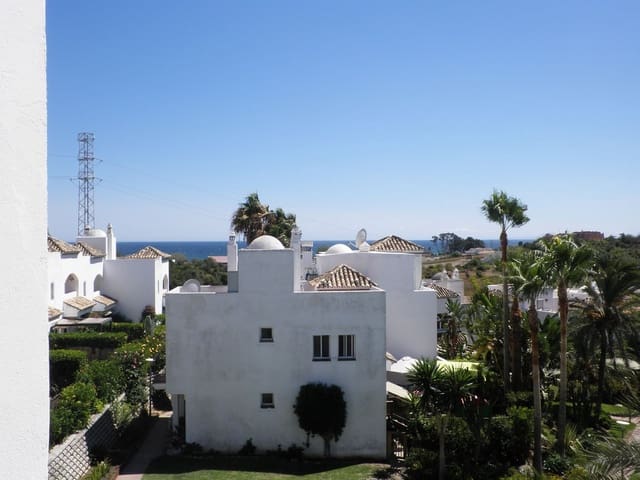 Casa de 5 habitaciones en Estepona en venta con piscina garaje - 435.000 € (Ref: 8344734)