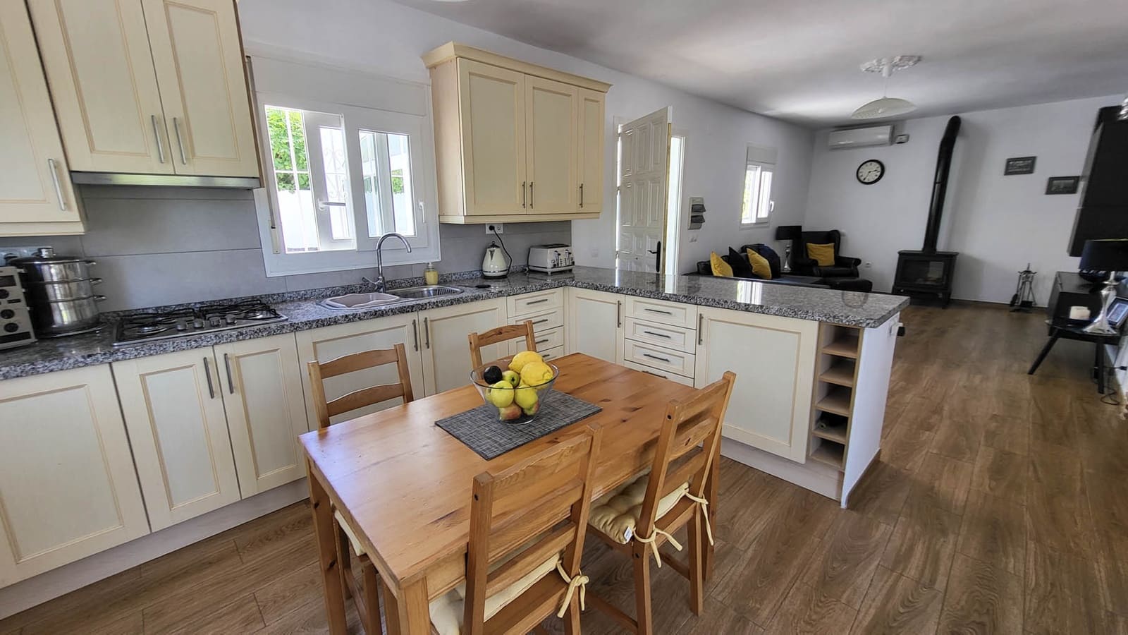 5 soveværelse Finca/Landehus til salg i Coin med swimmingpool garage - € 629.000 (Ref: 8404756)