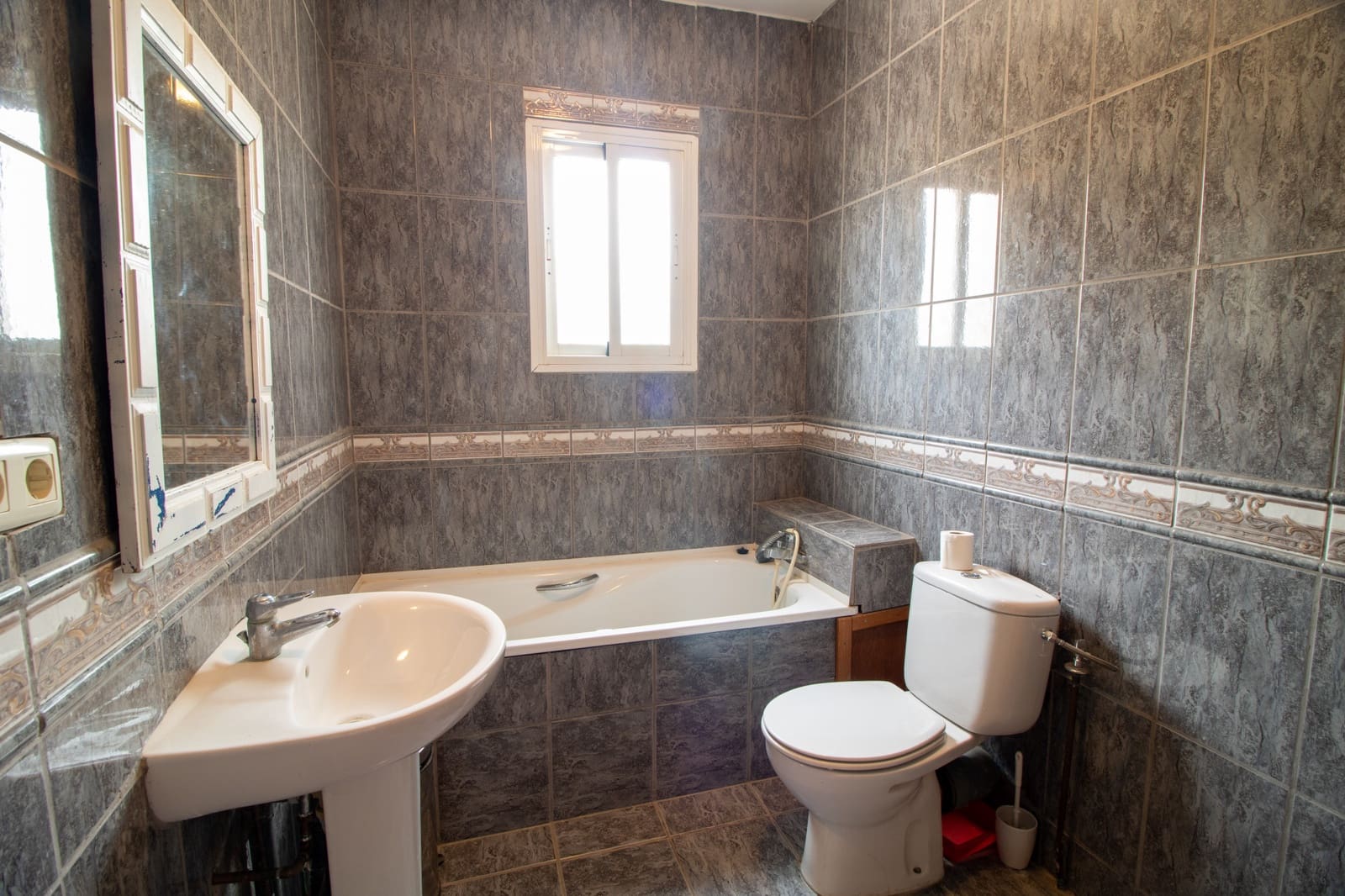 3 sypialnia Finka/Dom wiejski na sprzedaż w Alora - 345 000 € (Ref: 8409494)