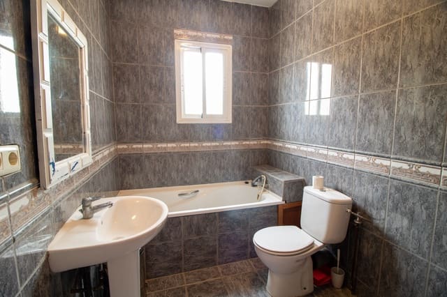 3 sypialnia Finka/Dom wiejski na sprzedaż w Alora - 345 000 € (Ref: 8409494)