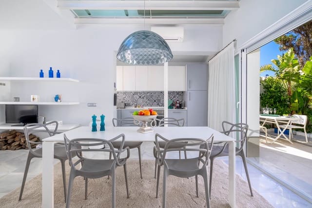 3 soverom Villa til salgs i Marbella med svømmebasseng garasje - € 1 990 000 (Ref: 8417483)