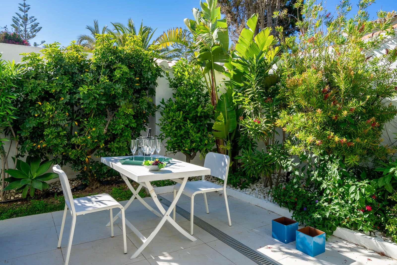 3 bedroom Villa for sale in Marbella with pool garage - € 1,990,000 (Ref: 8417483)