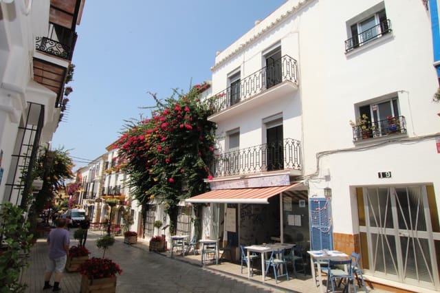 4 bedroom Guesthouse/B & B for sale in Marbella Centro, Marbella - € 1,250,000 (Ref: 8434089)