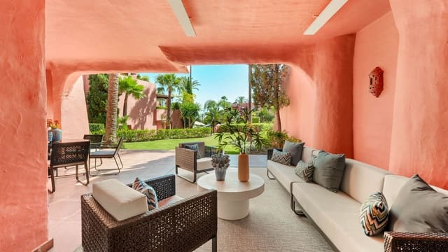 3 soveværelse Lejlighed til salg i Guadalmansa, Estepona med swimmingpool garage - € 1.825.000 (Ref: 8450046)