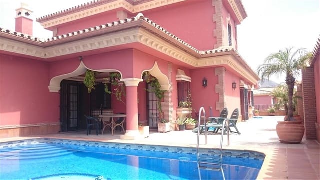 3 slaapkamer Villa te koop in Mijas Costa, Mijas - € 899.000 (Ref: 8467799)