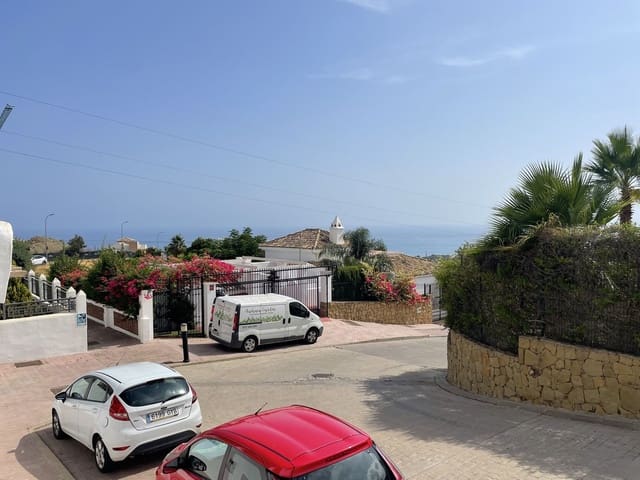 2 bedroom Apartment for sale in Benalmádena pueblo, Benalmádena with pool - € 479,000 (Ref: 8527656)