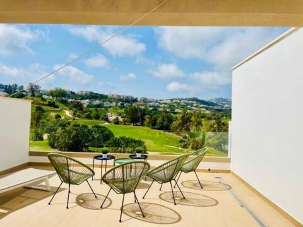 3 soveværelse Semi-Rækkehus til salg i La Cala de Mijas med swimmingpool garage - € 680.000 (Ref: 8561294)
