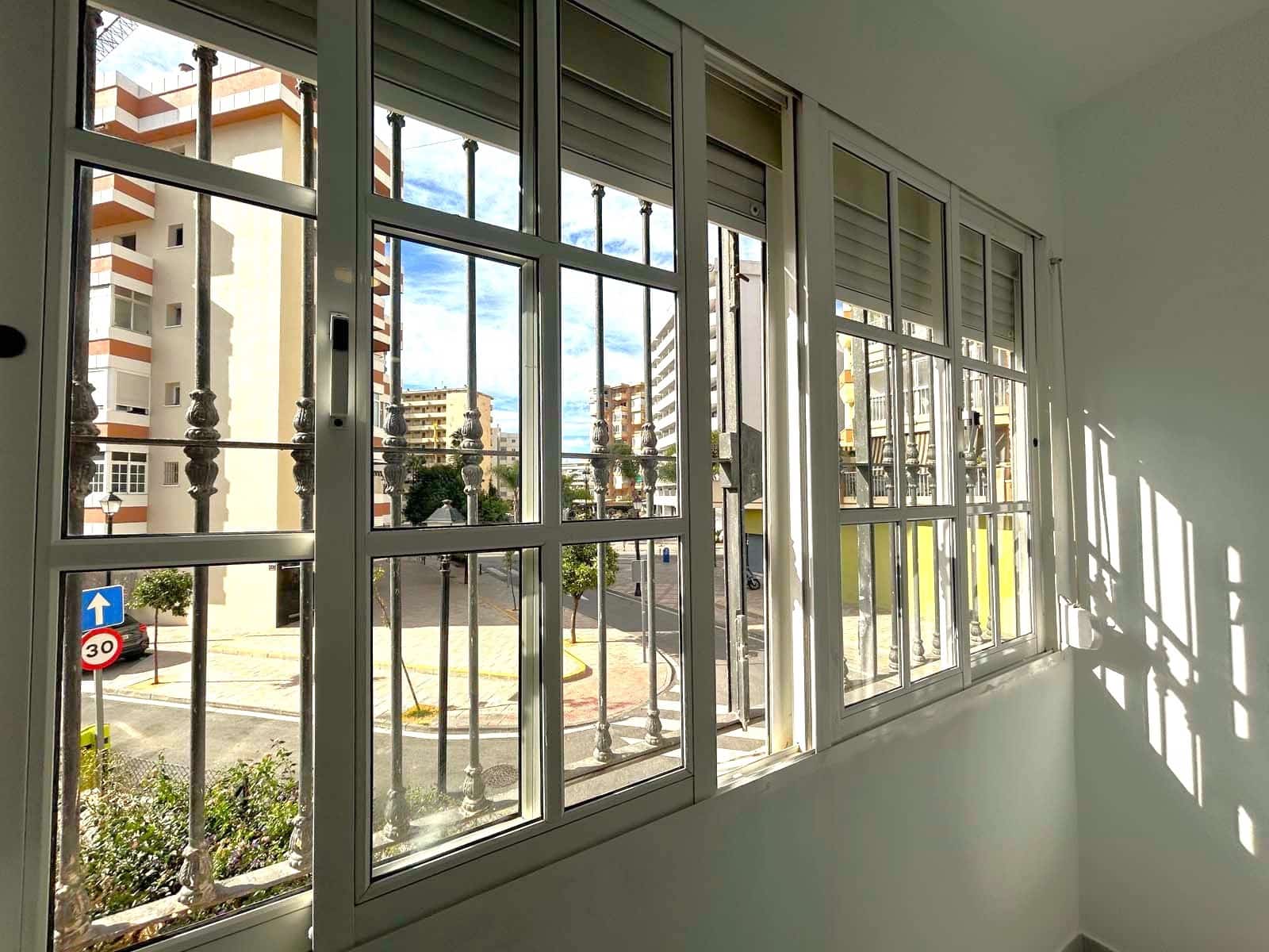 Apartamento de 2 habitaciones en Fuengirola en venta - 230.000 € (Ref: 8574067)