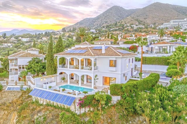 5 Zimmer Villa zu verkaufen in Benalmádena mit Pool Garage - 2.695.000 € (Ref: 8619702)