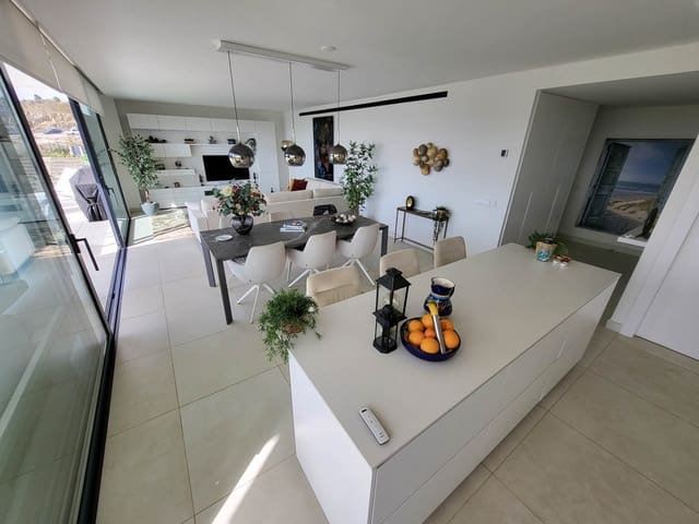 3 soveværelse Lejlighed til salg i El Higuerón, Fuengirola med swimmingpool garage - € 795.000 (Ref: 8638243)