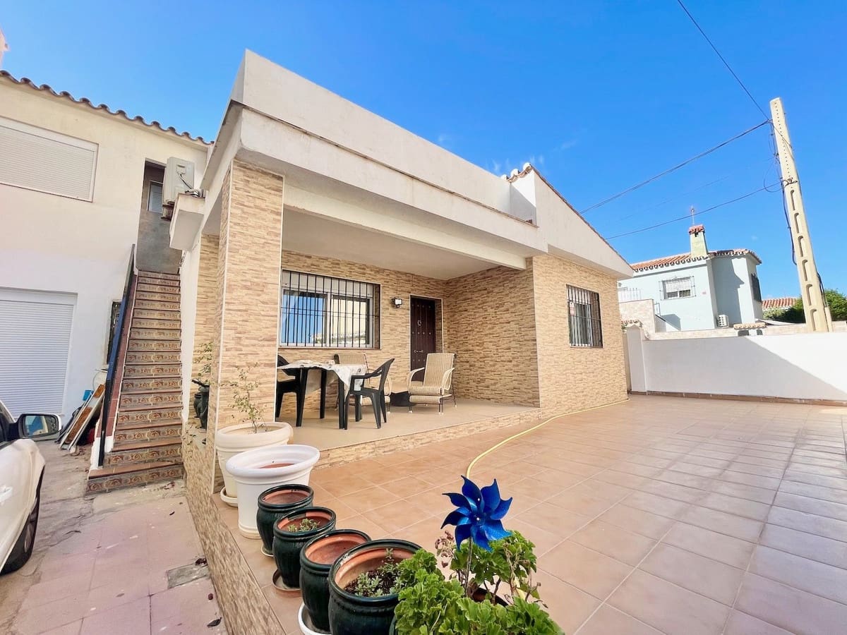 5 soverom Villa til salgs i Fuengirola med garasje - € 1 030 000 (Ref: 8671678)