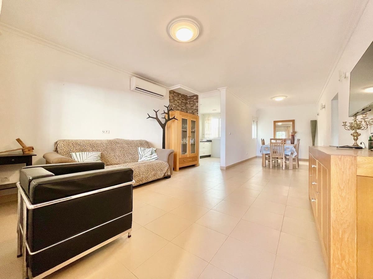 5 slaapkamer Villa te koop in Fuengirola met garage - € 750.000 (Ref: 8671678)