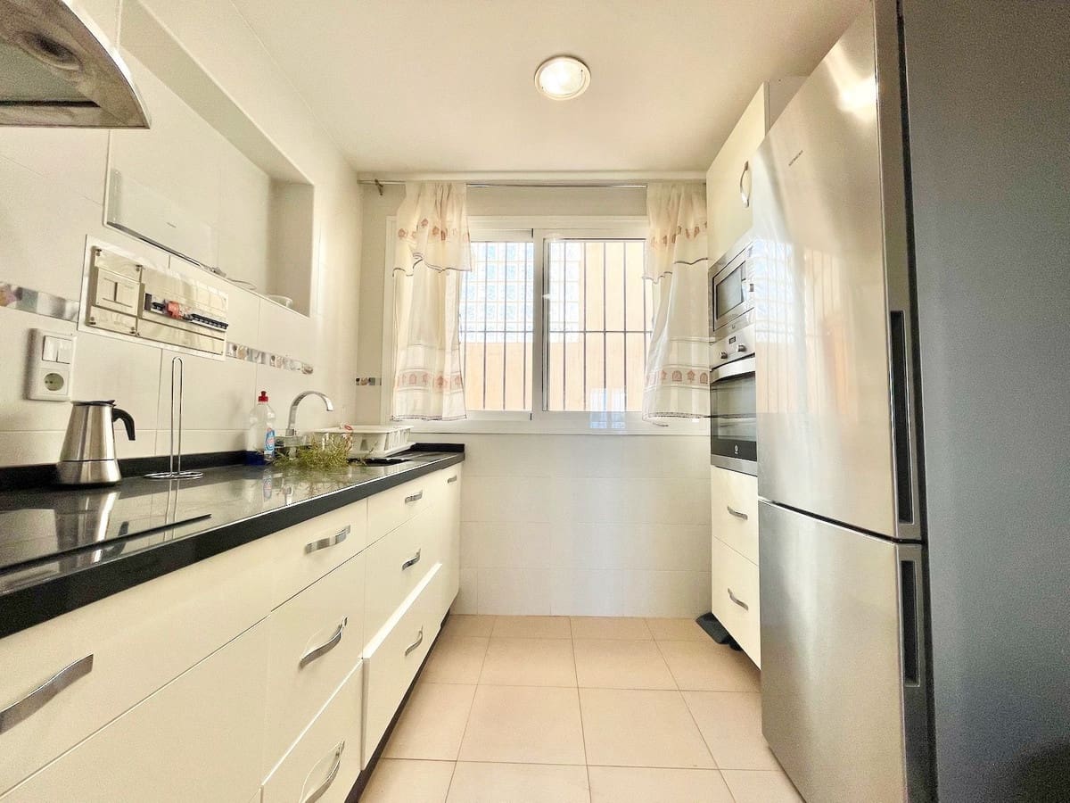 5 slaapkamer Villa te koop in Fuengirola met garage - € 750.000 (Ref: 8671678)