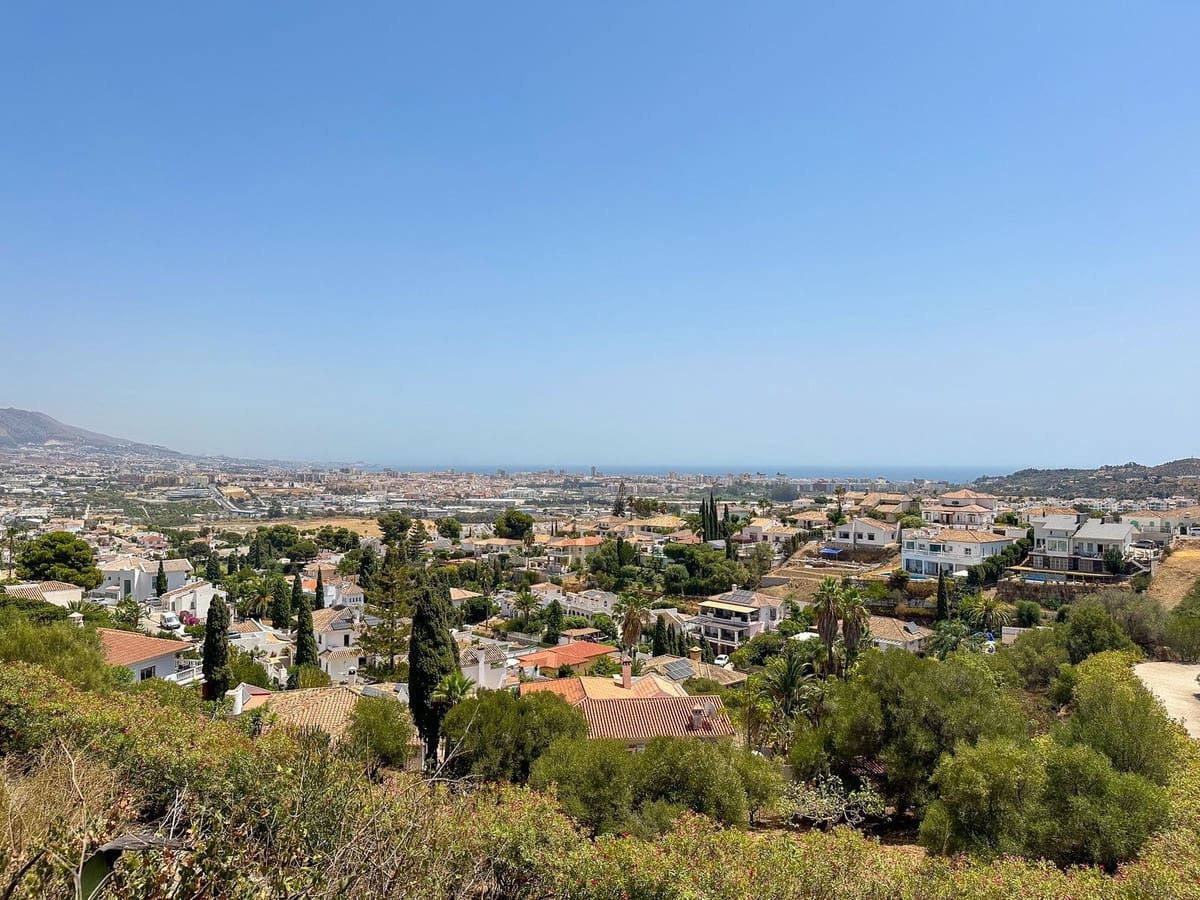 9 bedroom Villa for sale in Mijas Costa with pool garage - € 7,000,000 (Ref: 8671679)