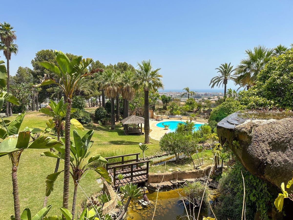 9 bedroom Villa for sale in Mijas Costa with pool garage - € 7,000,000 (Ref: 8671679)