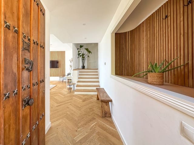 3 sypialnia Penthouse na sprzedaż w Nueva Andalucia, Marbella z basenem garażem - 1 145 000 € (Ref: 8679514)