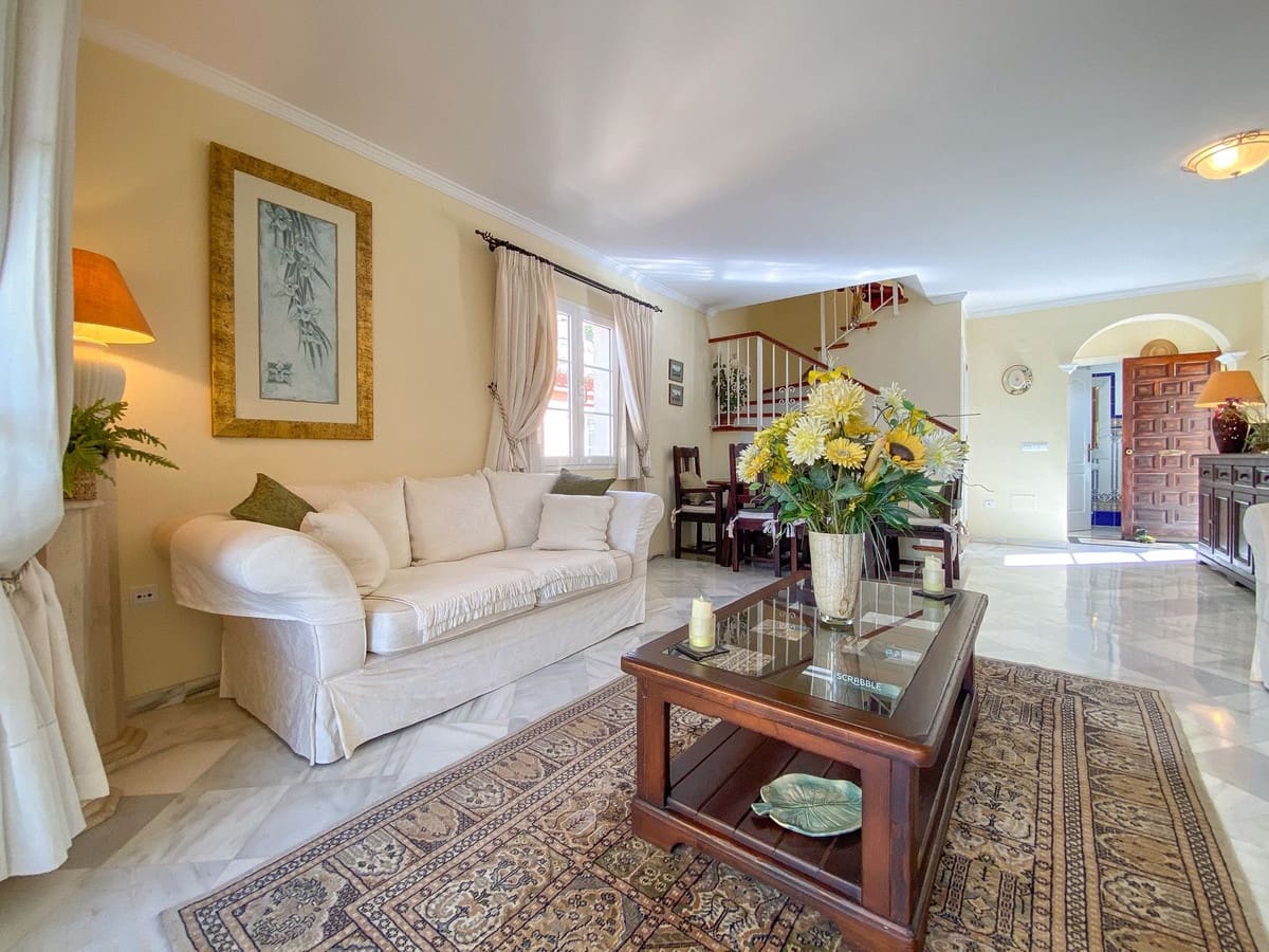 3 bedroom Penthouse for sale in Mijas Costa with pool garage - € 385,000 (Ref: 8682009)