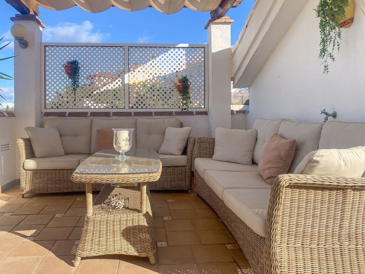 3 bedroom Penthouse for sale in Mijas Costa with pool garage - € 385,000 (Ref: 8682009)