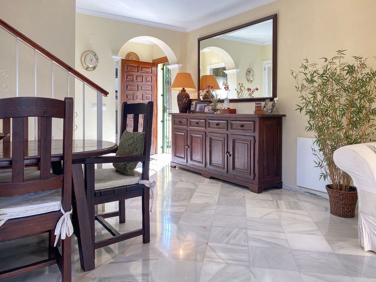 3 bedroom Penthouse for sale in Mijas Costa with pool garage - € 385,000 (Ref: 8682009)