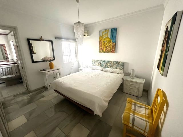 4 Zimmer Villa zu verkaufen in San Pedro de Alcantara, Marbella mit Pool Garage - 1.100.000 € (Ref: 8696250)