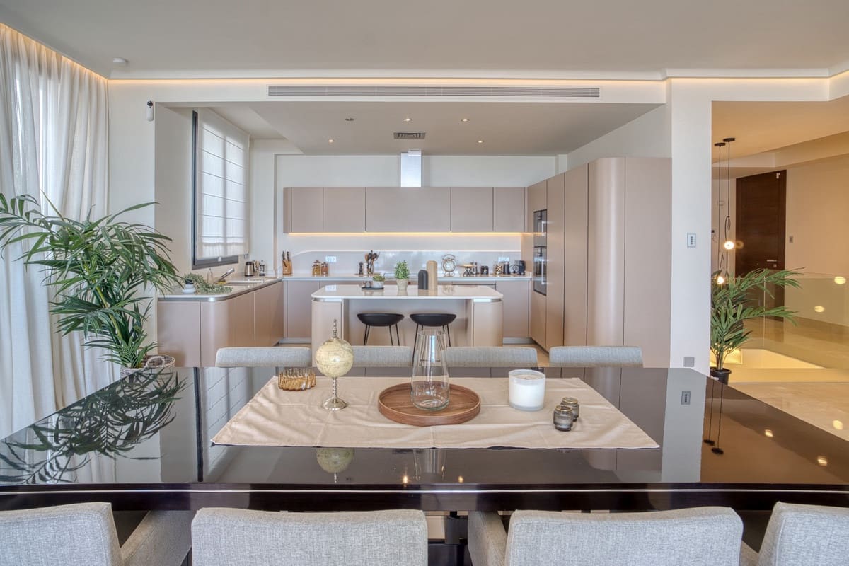 4 bedroom Apartment for sale in Marbella with pool garage - € 3,950,000 (Ref: 8699471)