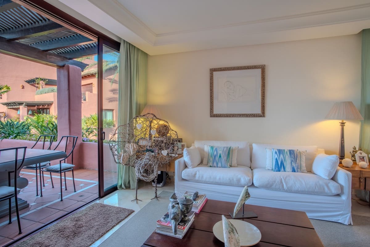 3 Zimmer Penthouse zu verkaufen in Estepona mit Pool Garage - 1.900.000 € (Ref: 8735236)