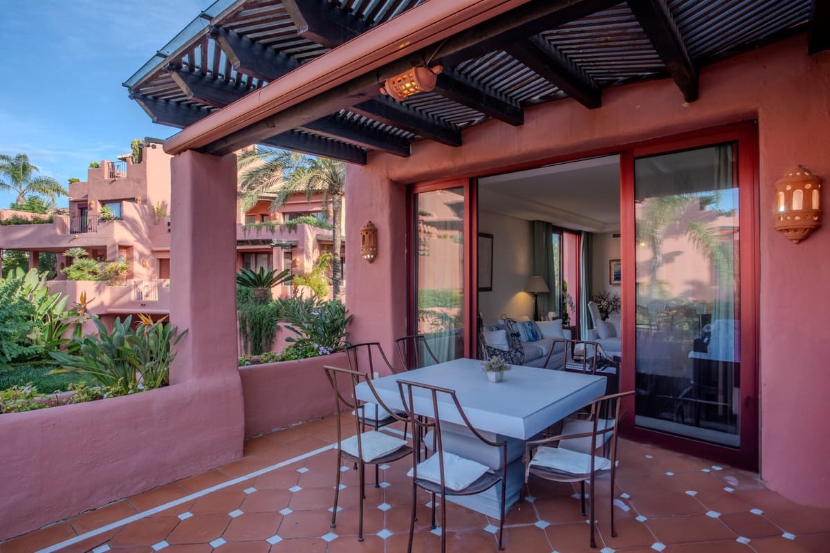 3 Zimmer Penthouse zu verkaufen in Estepona mit Pool Garage - 1.900.000 € (Ref: 8735236)