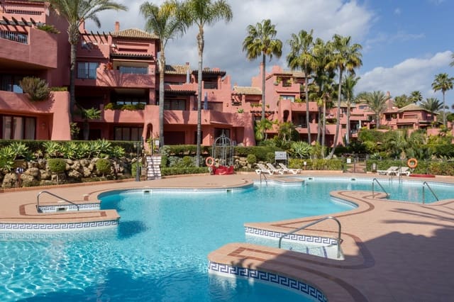 3 Zimmer Penthouse zu verkaufen in Estepona mit Pool Garage - 1.900.000 € (Ref: 8735236)