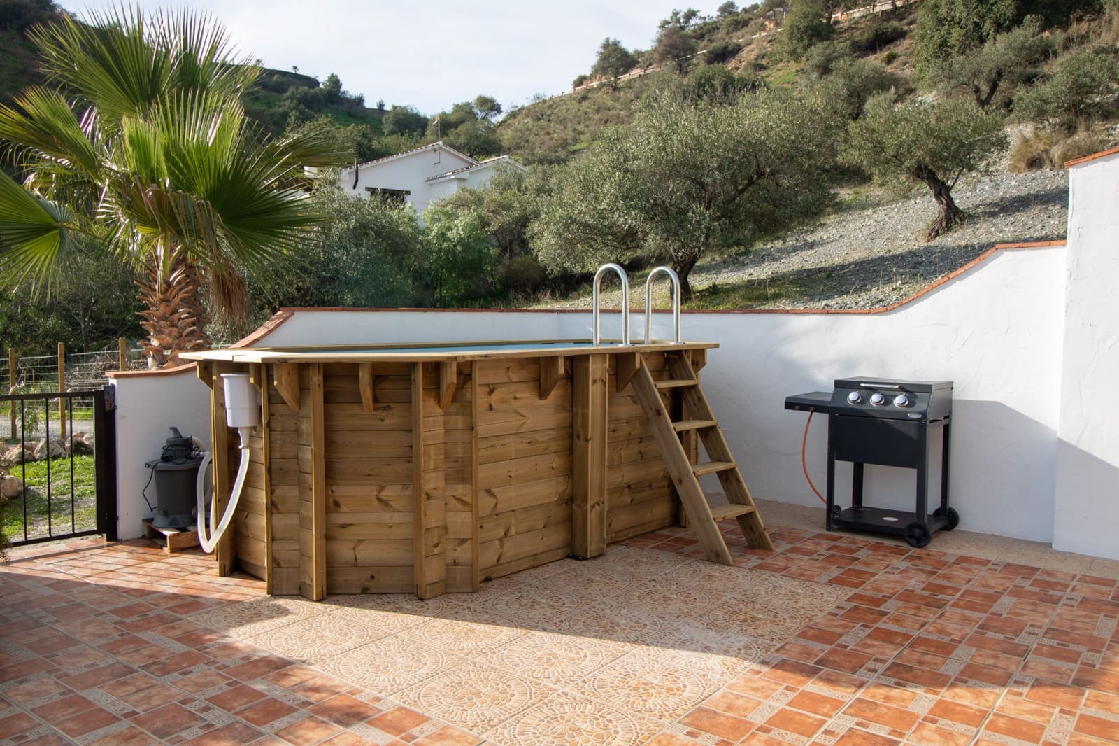 2 soveværelse Finca/Landehus til salg i El Chorro med swimmingpool - € 228.000 (Ref: 8735238)