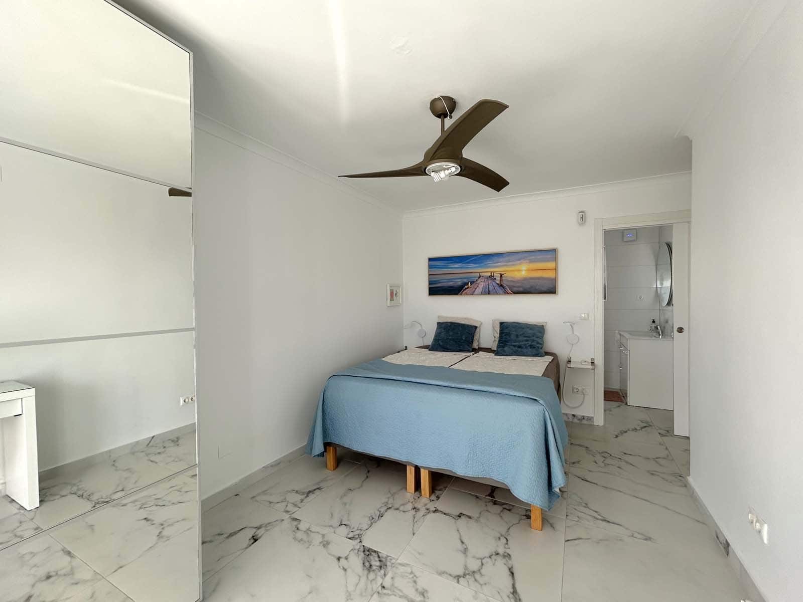 5 makuuhuone Huvila myytävänä paikassa El Chaparral mukana uima-altaan 
autotalli - 1 420 000 € (Ref: 8759567)