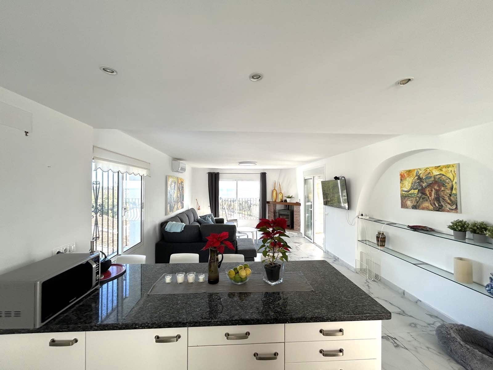 5 makuuhuone Huvila myytävänä paikassa El Chaparral mukana uima-altaan 
autotalli - 1 420 000 € (Ref: 8759567)