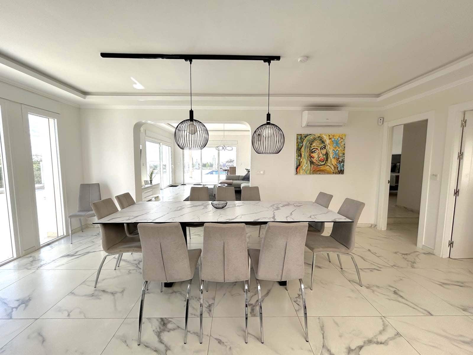 7 soveværelse Villa til salg i Mijas Costa med swimmingpool garage - € 3.720.000 (Ref: 8759568)