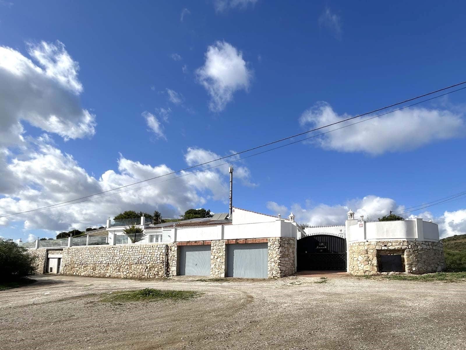 7 soveværelse Villa til salg i Mijas Costa med swimmingpool garage - € 3.720.000 (Ref: 8759568)