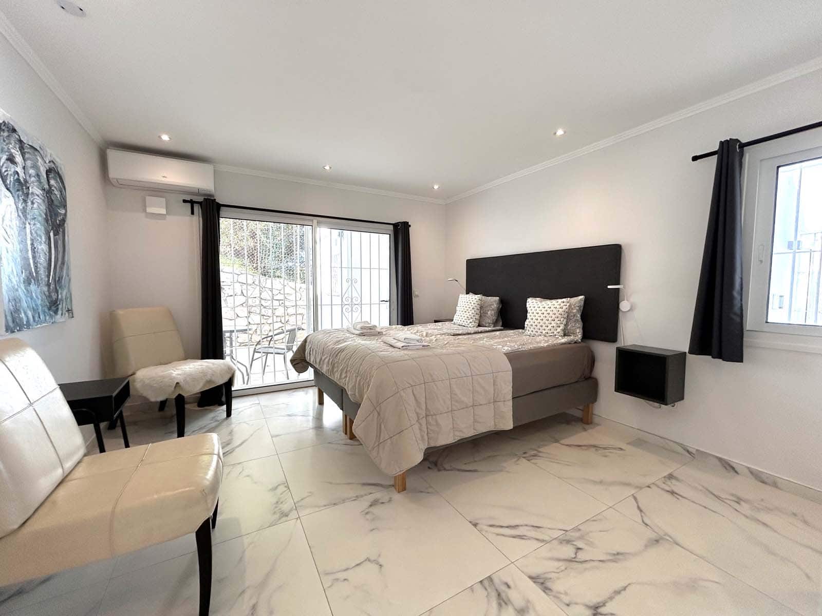 7 soveværelse Villa til salg i Mijas Costa med swimmingpool garage - € 3.720.000 (Ref: 8759568)