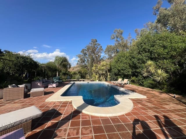 4 sypialnia Finka/Dom wiejski na sprzedaż w Coín z basenem garażem - 530 000 € (Ref: 8817221)