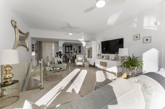 3 Zimmer Villa zu verkaufen in Mijas mit Pool Garage - 795.000 € (Ref: 8866914)