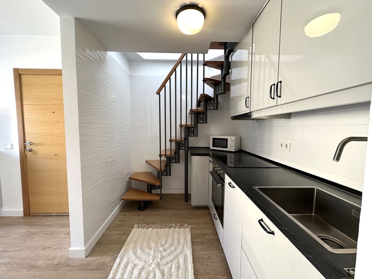 2 soverom Penthouse til salgs i Fuengirola - € 349 000 (Ref: 8894452)