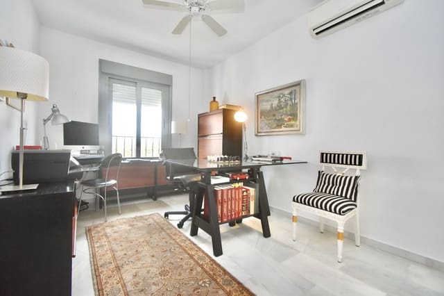 3 makuuhuone Huvila myytävänä paikassa Mijas mukana 
autotalli - 995 000 € (Ref: 8901711)
