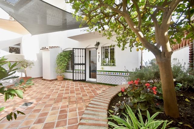 3 makuuhuone Huvila myytävänä paikassa Mijas mukana 
autotalli - 995 000 € (Ref: 8901711)