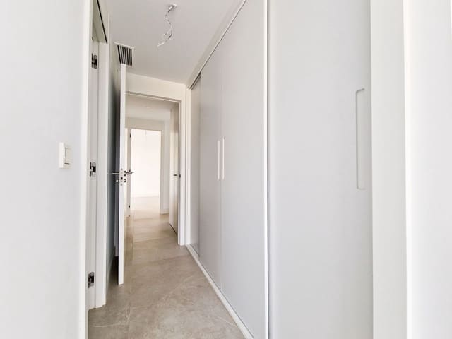 Ático de 2 habitaciones en Marbella en venta con piscina garaje - 690.000 € (Ref: 9059063)