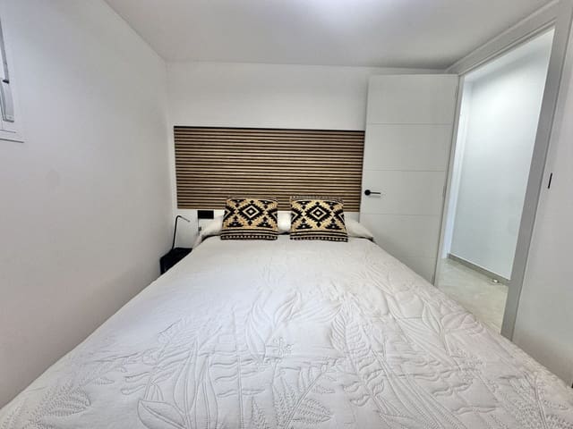 2 slaapkamer Appartement te koop in La Cala de Mijas, Mijas met zwembad - € 365.000 (Ref: 9077848)