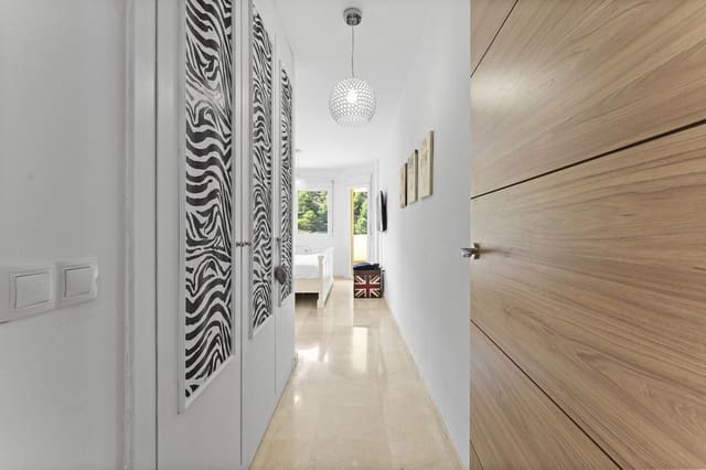 Apartamento de 3 habitaciones en Mijas en venta con piscina garaje - 429.000 € (Ref: 9095121)